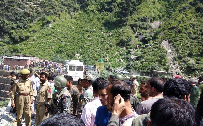 Amarnath Yatra, Amarnath pilgrims,Bus fell into gorge, Amarnath, Jammu
