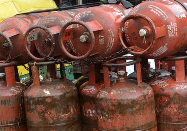 Cooking gas, Subsidised LPG cylinder, Gas cylinder, LPG cylinder, Prices of subsidised LPG cylinder, Indian Oil Corp, Business news