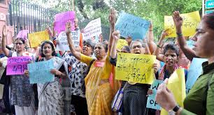Women protest outside court against SC ruling for dowry law