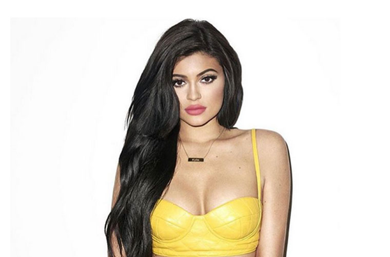 Kylie Jenner, Travis Scott, Kylie Jenner boyfriend, Kylie Jenner delivers first child, Kylie Jenner gives birth to first baby, Kylie Jenner gives birth to first daughter child, Reality television star, Reality TV star, Hollywood news, Entertainment news