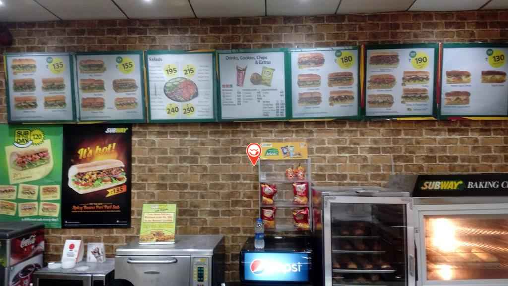 Subway, Cockroaches found in soft drink, Fast food venture, Fast food joint, Hyderabad Central Mall, Hyderabad, Andhra Pradesh, Business news