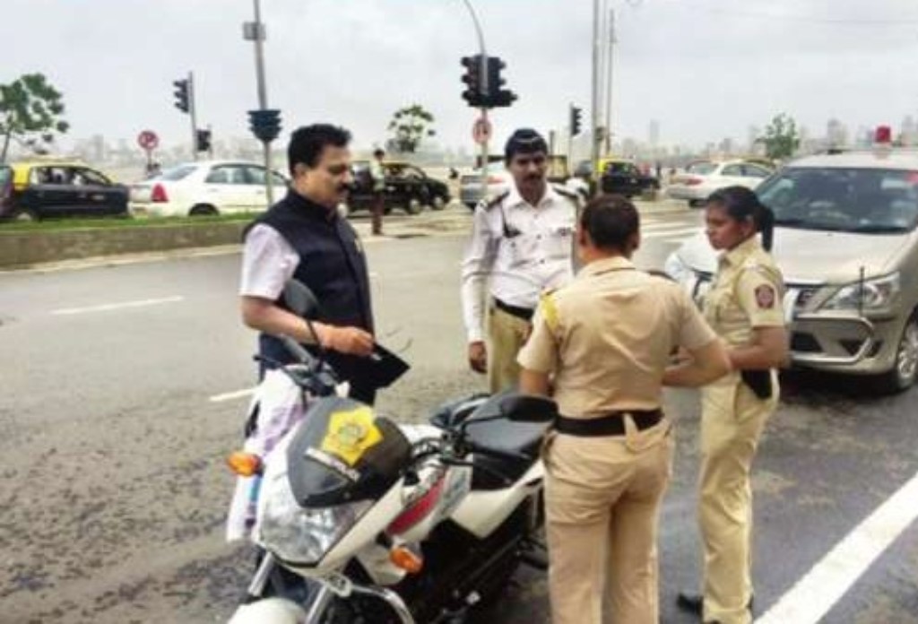 Traffic police, Hi-tech body worn cameras, Traffic personnel, Traffic policemen, Traffic rules, Traffic violators, Maharashtra news, Regional news