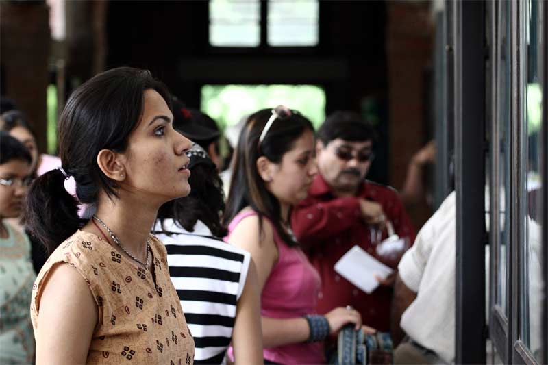 Near about 5,000 students today took admission in various colleges under the Delhi University, a day after the second cut-off lists were released.