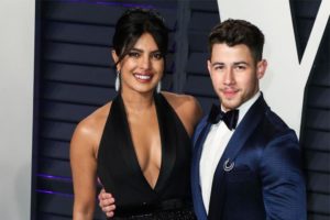 Nick Jonas, Priyanka Chopra, Sucker, Fan throw bra at Nick Jonas, Atlanta concert, Bollywood news, Entertainment news