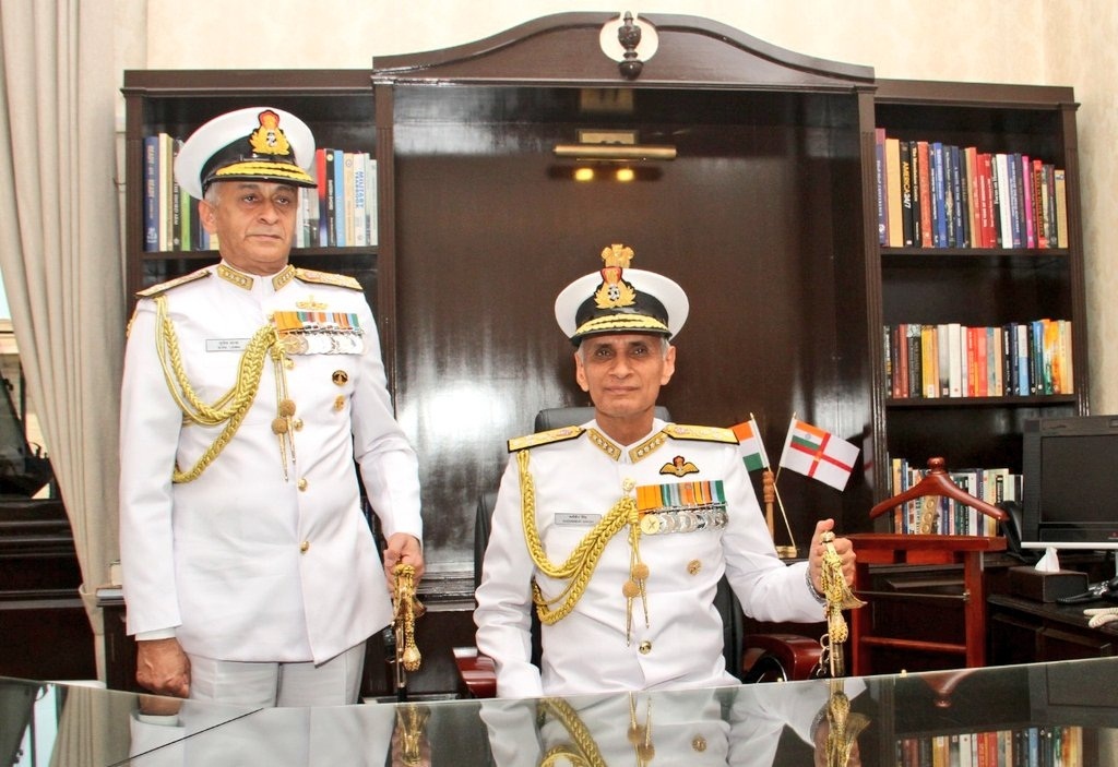 Indian Navy, Sunil Lanba, Karambir Singh Naval Chief Officer, Chief of Naval staff, National news