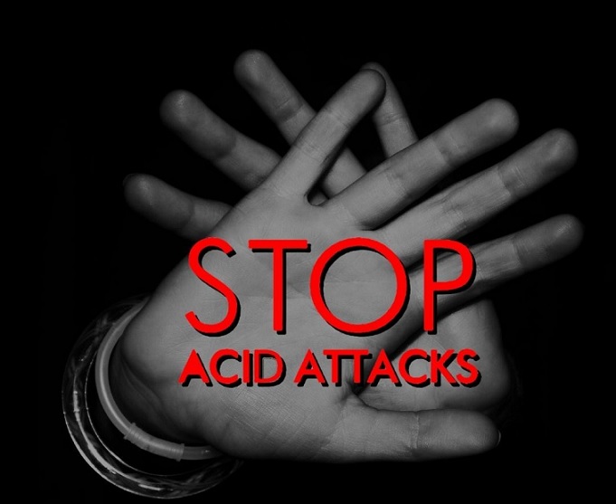 Acid thrown on girl student in Delhi