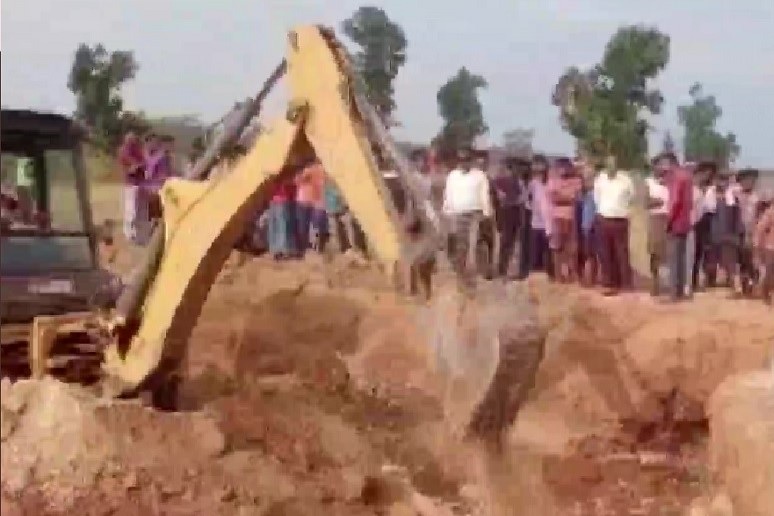 Seven laborers died in mine Chhattisgarh