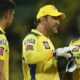 MS Dhoni threatens to leave captaincy
