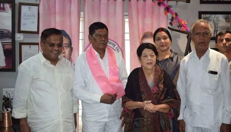 Chhattisgarh Congress got a big blow before the elections, Saraipali MLA joined JCCJ.