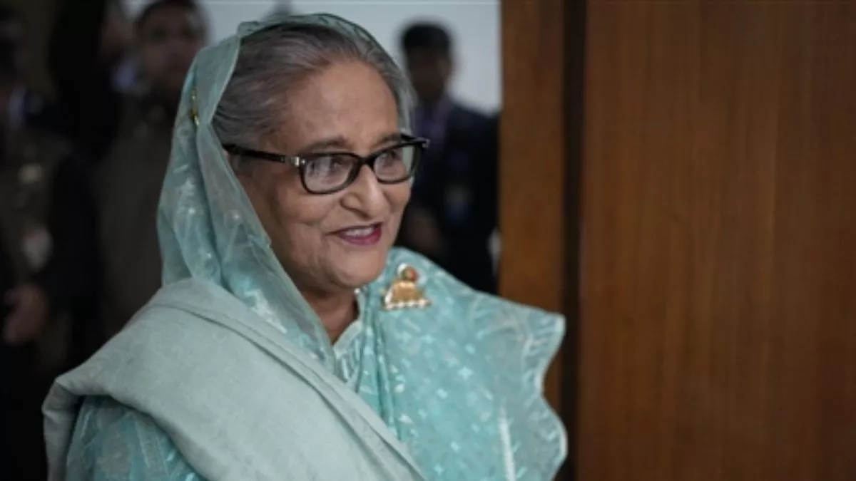 Bangladeshi PM Sheikh Hasina before casting her vote
